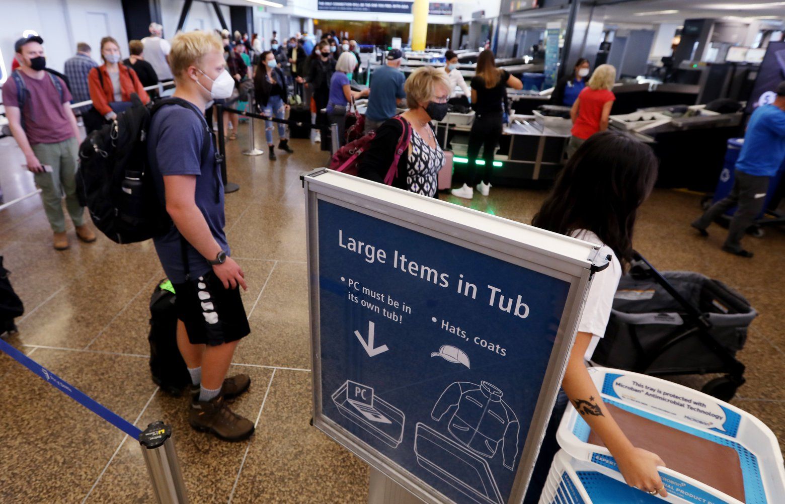 Can You Use A Fake Id At An Airport Bar